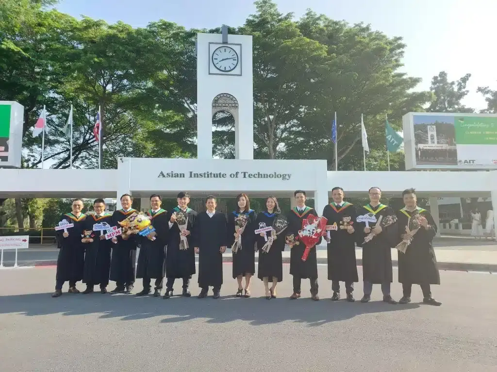 Hình ảnh học viên Việt Nam tốt nghiệp khóa 139 vào tháng 5 năm 2022
