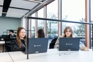Học thạc sĩ quản trị kinh doanh online
