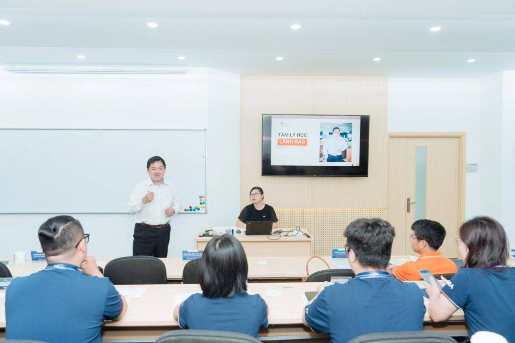 Các khóa học quản trị kinh doanh ngắn hạn đáng học tại Sài Gòn
