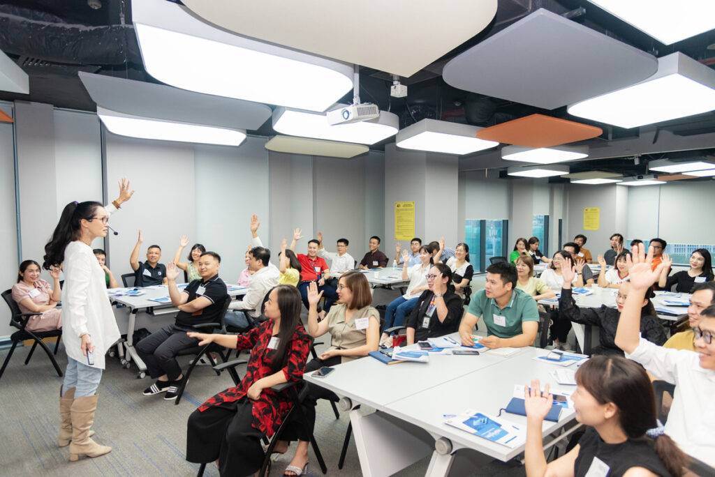 khóa học quản trị kinh doanh ngắn hạn
