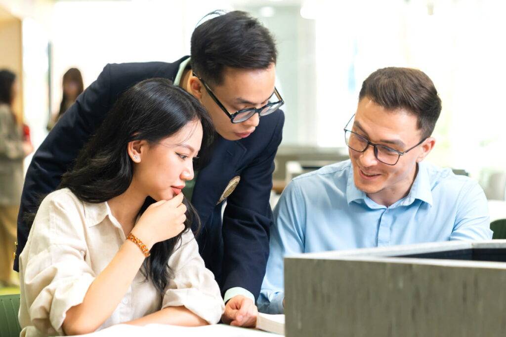 Học MBA ở Việt Nam