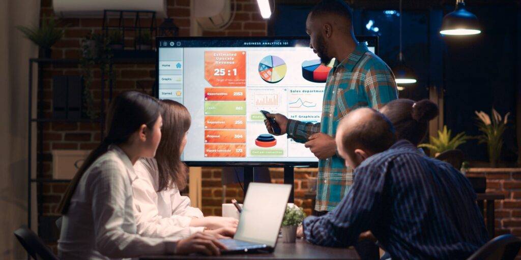 Ngành phân tích kinh doanh ra trường làm gì? 3 nganh phan tich kinh doanh ra truong lam gi 3