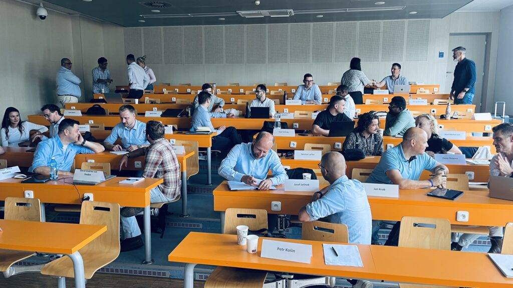 Học thạc sĩ EMBA chương trình quốc tế hay Việt Nam? 3 hoc thac si emba 2