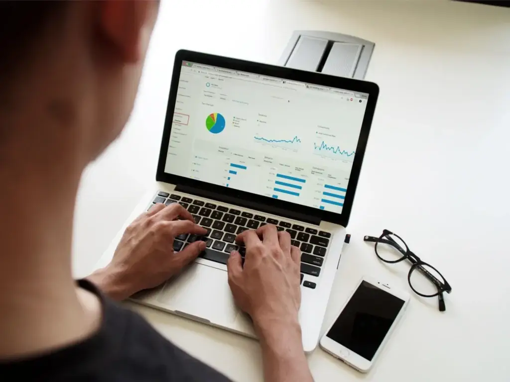Vì sao data analyst nên học thạc sĩ phân tích kinh doanh? 3 Vì sao data analyst nên học thạc sĩ phân tích kinh doanh?