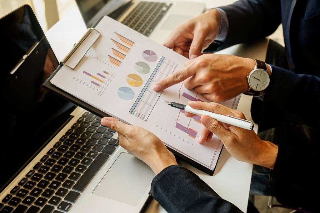 Vì sao data analyst nên học thạc sĩ phân tích kinh doanh? 2 Vì sao data analyst nên học thạc sĩ phân tích kinh doanh?