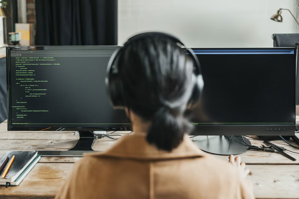 agentic coding là gì