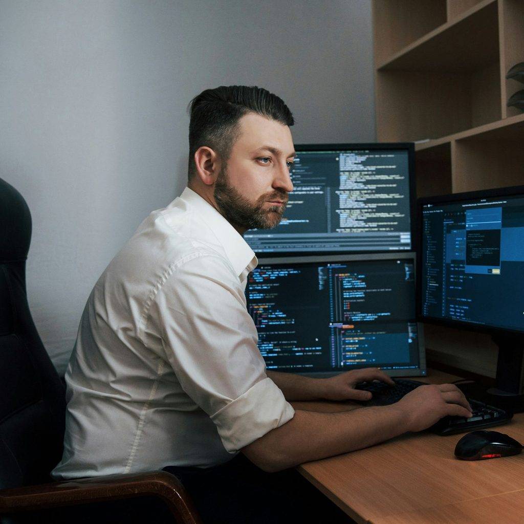 AI engineer là gì? Công việc, kỹ năng và lộ trình phát triển nghề kỹ sư AI 2 ai engineer là gì